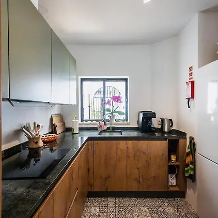 Marie Vale De Milho *