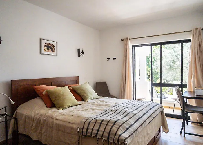 Marie Vale De Milho *